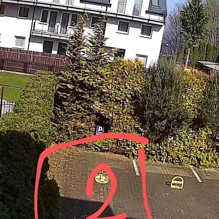 Apartment L D *